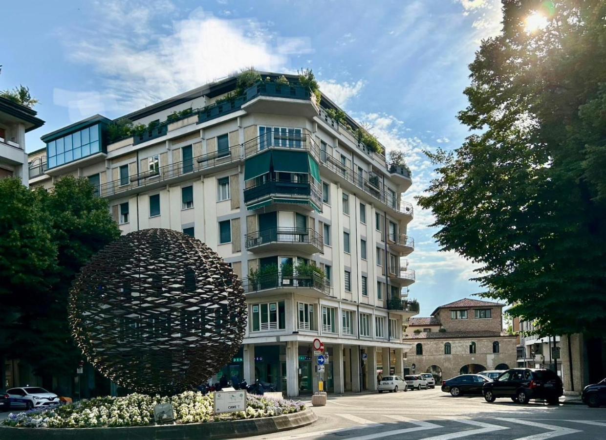Treviso, La Luna E Tu Exteriér fotografie